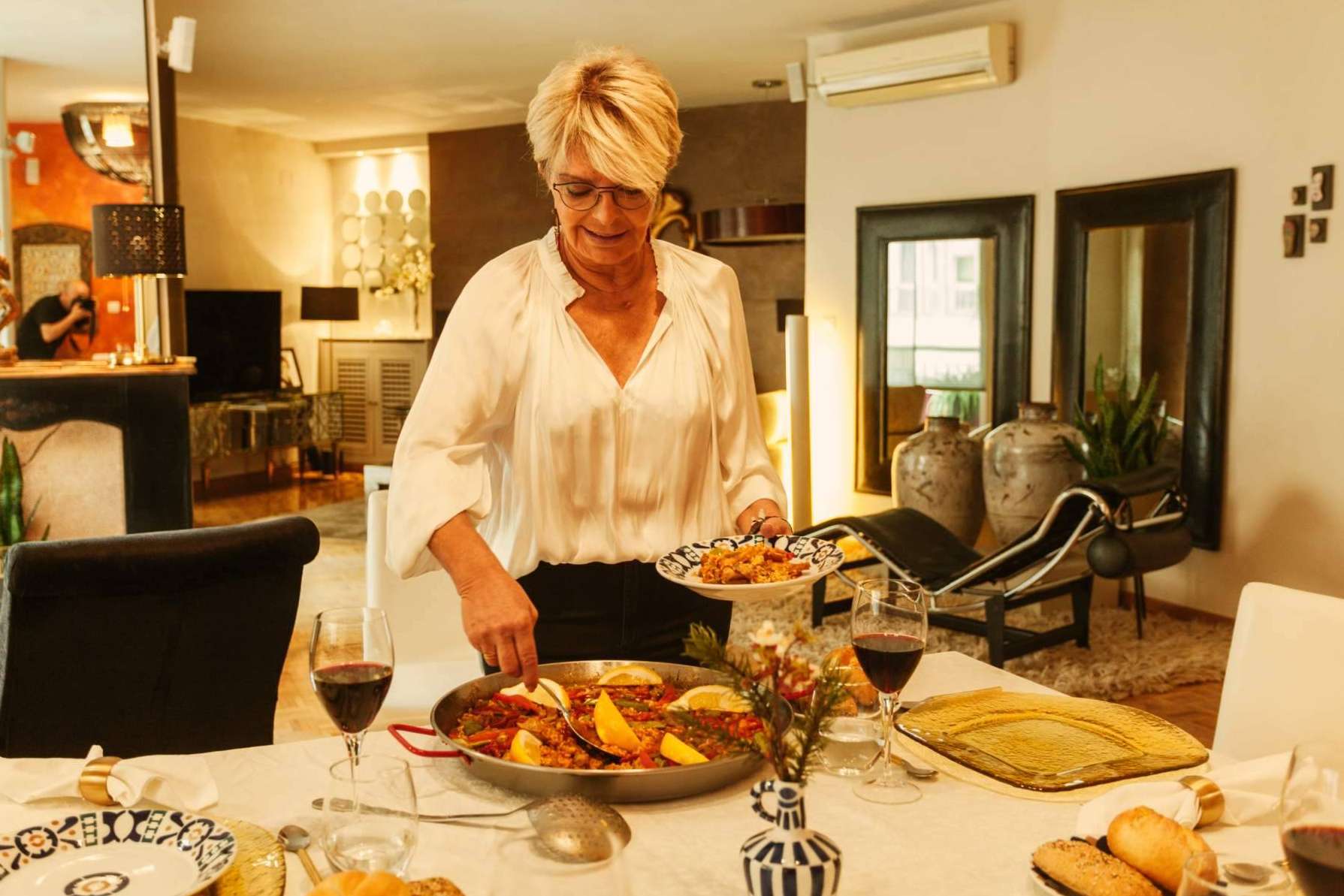 The Sazón Cocina marketplace allows to discover and taste some of the best tapas from Spain