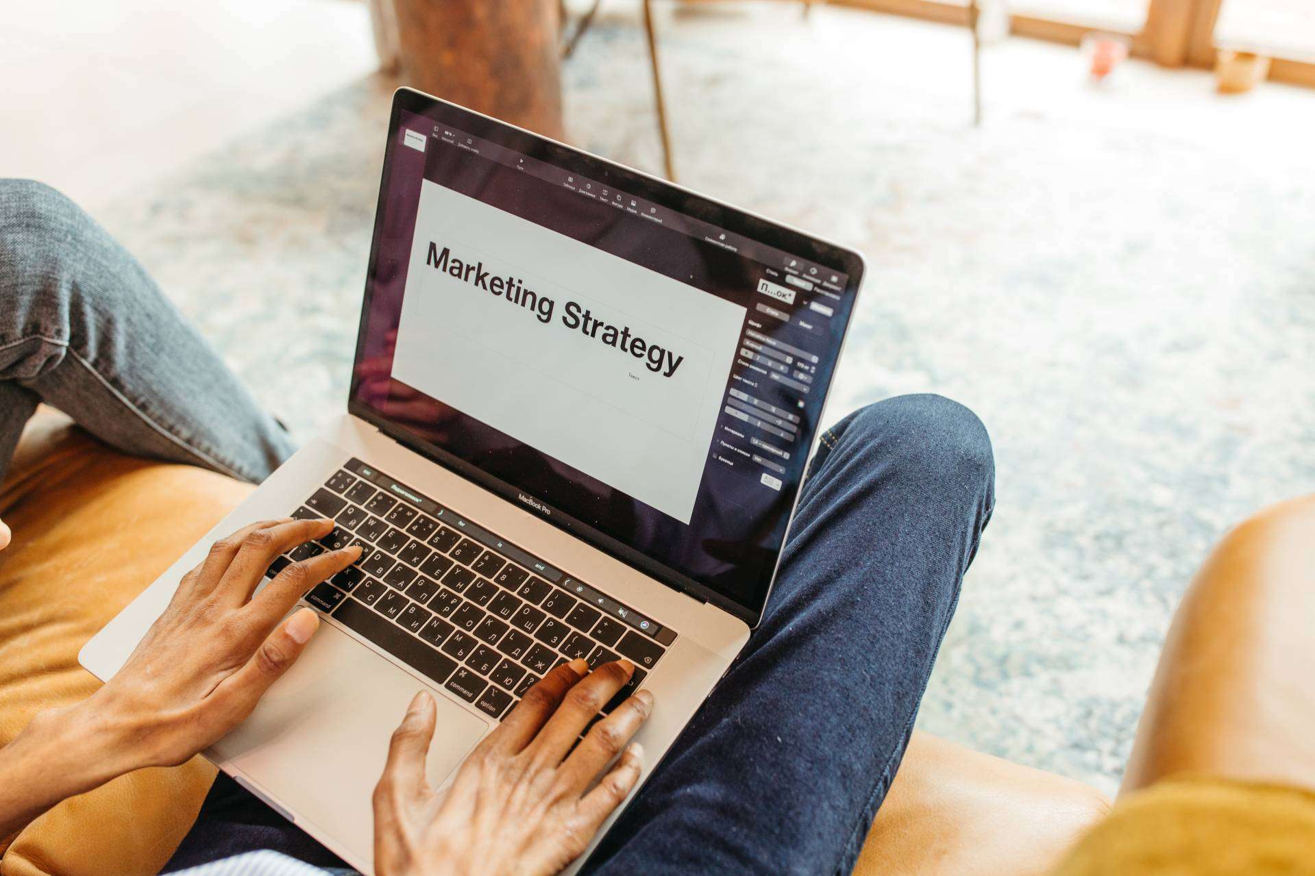 The Impact of Using Knowee's Digital Business Cards in A Marketing Approach