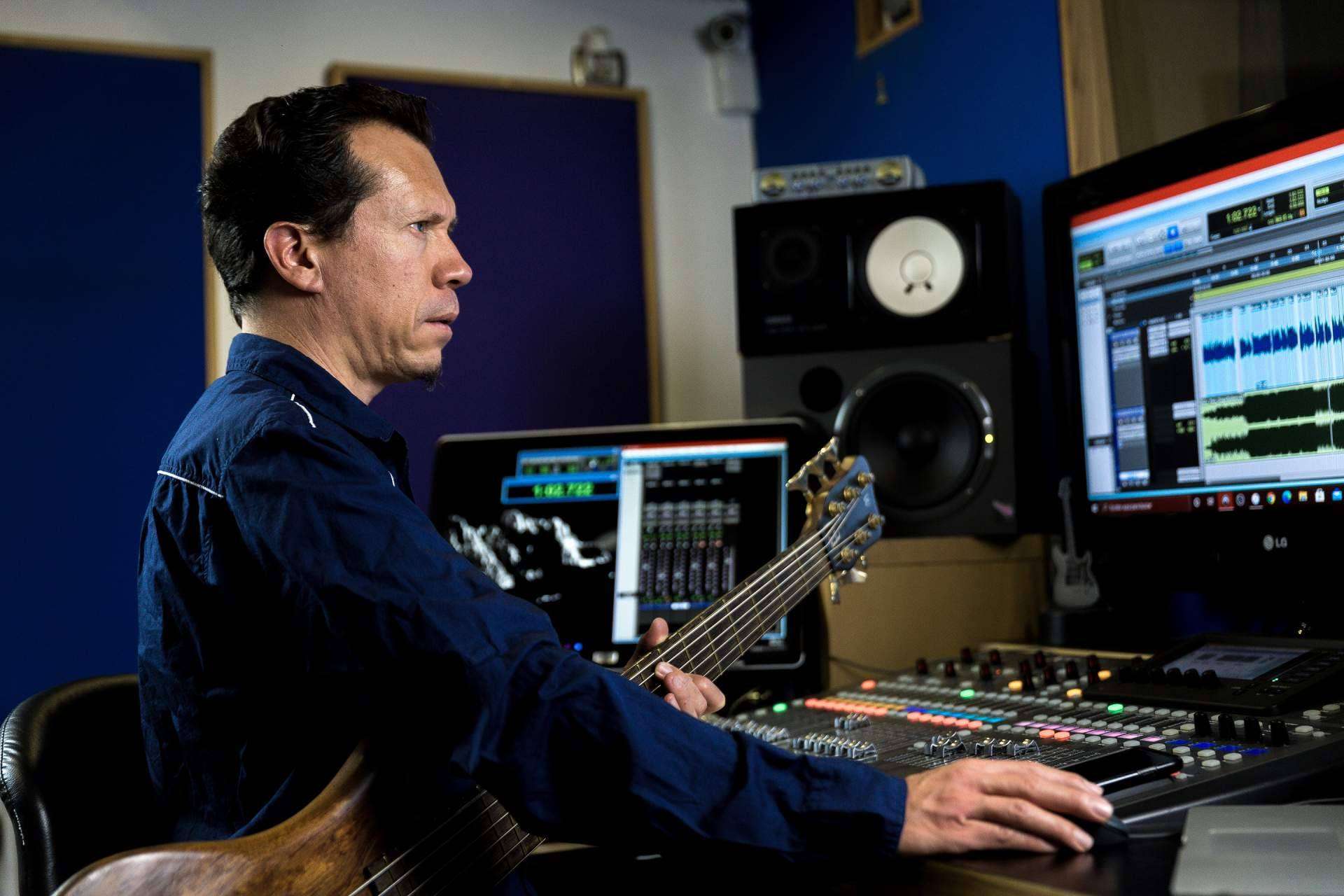 Connecting with clients through voice overs in Spanish and English