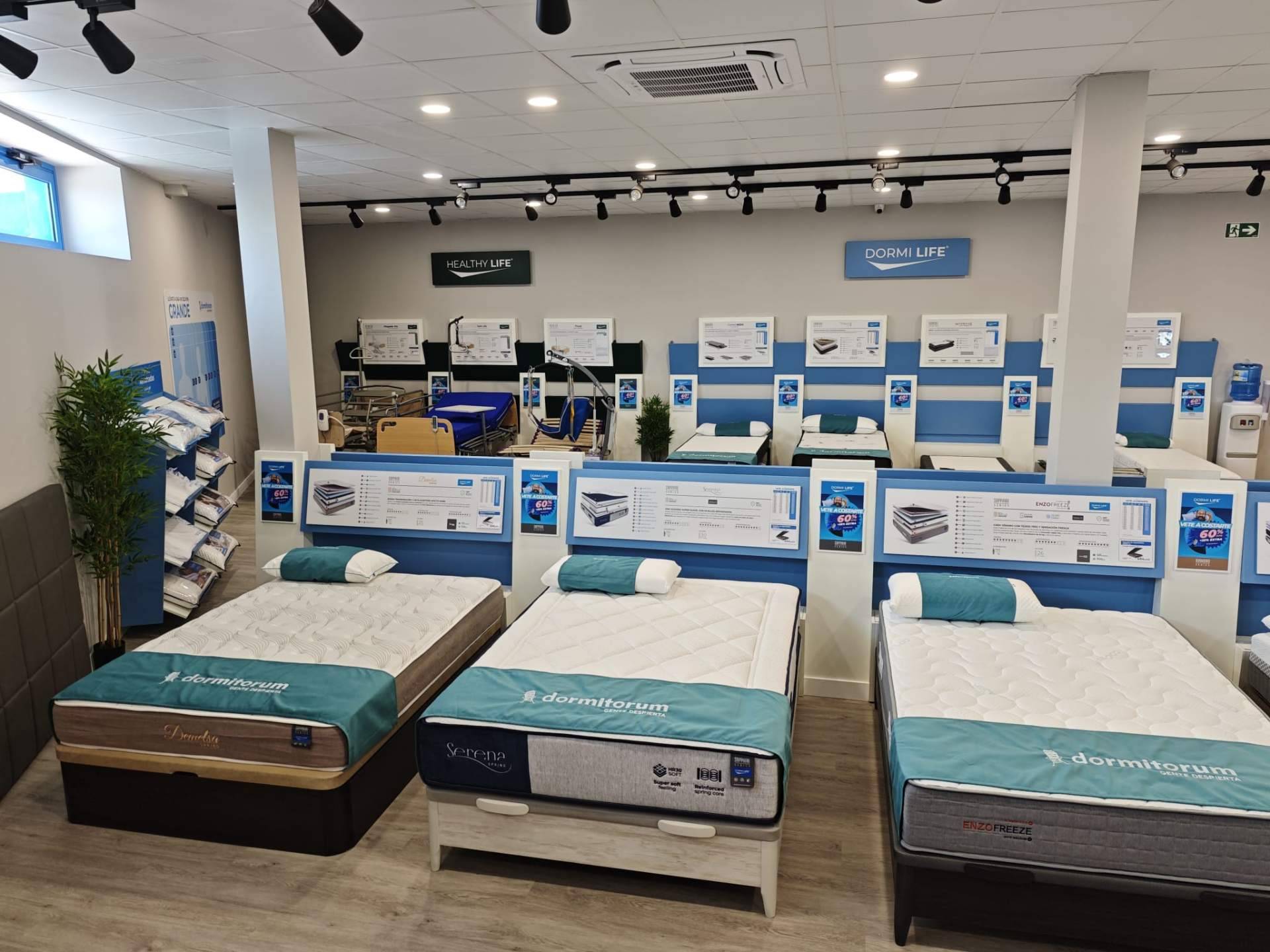 Dormitorum convierte la apertura de su nueva tienda de colchones en una fiesta del descanso