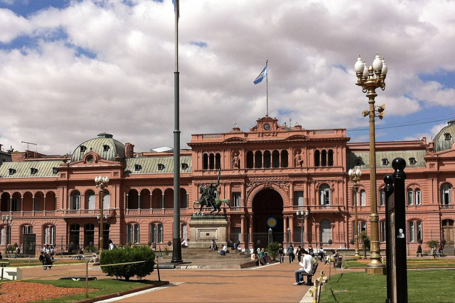 Argentina’s Political Storm; Corruption Allegations Shake the Libertarian Government