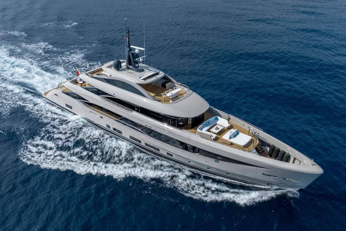 Boatsters Black, redefining modern yacht brokerage with transparency, technology, and tailored expertise