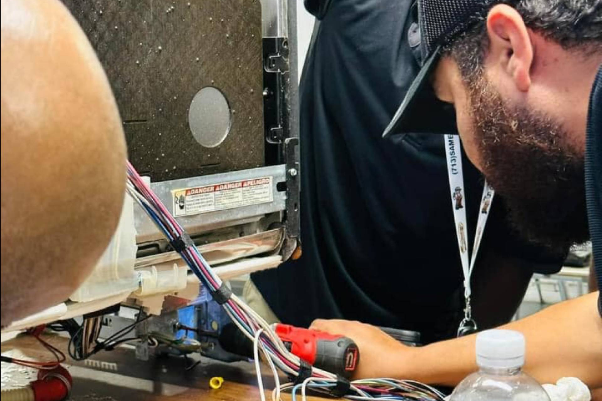 Houston Homeowners Warned About Unqualified Appliance Repair Services as Local Family Business Raises Concerns
