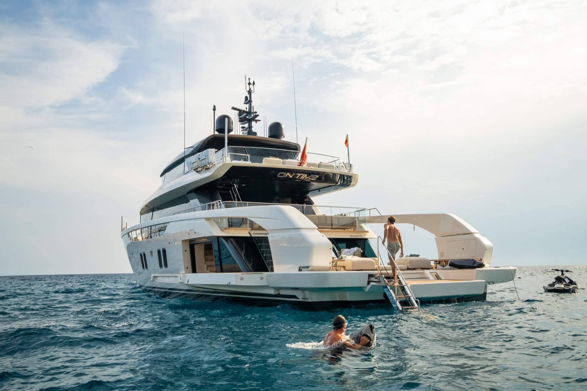 Boatsters Black expands international reach with luxury yacht charter, sales and management services